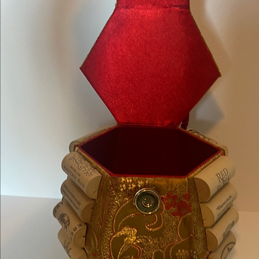 Fun Gold & Red Mini Handbag - Picture 3 of 6
